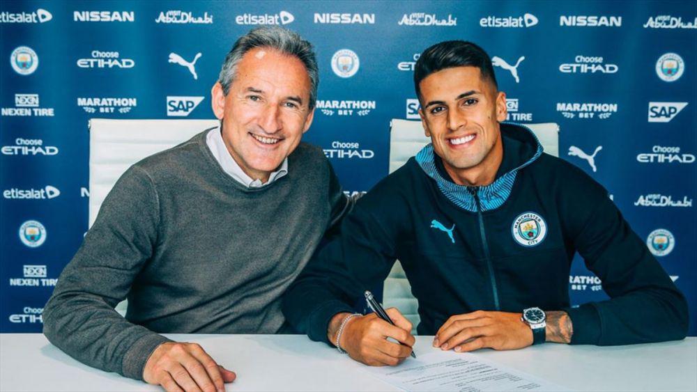 5 Pemain Manchester City yang Perpanjang Kontrak Musim 2021/2022