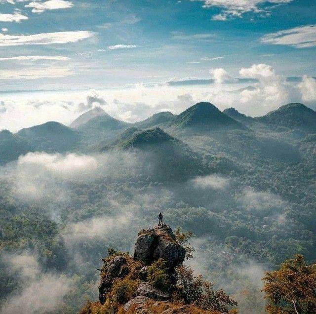Bukit Cumbri (Instagram.com/solomedia.id)