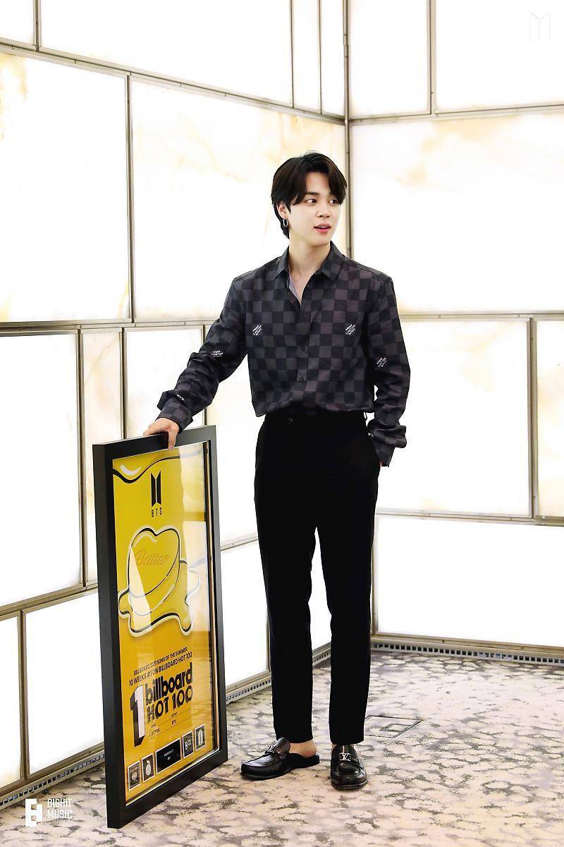 Outfit semi formal look ala BTS (m.post.naver.com)