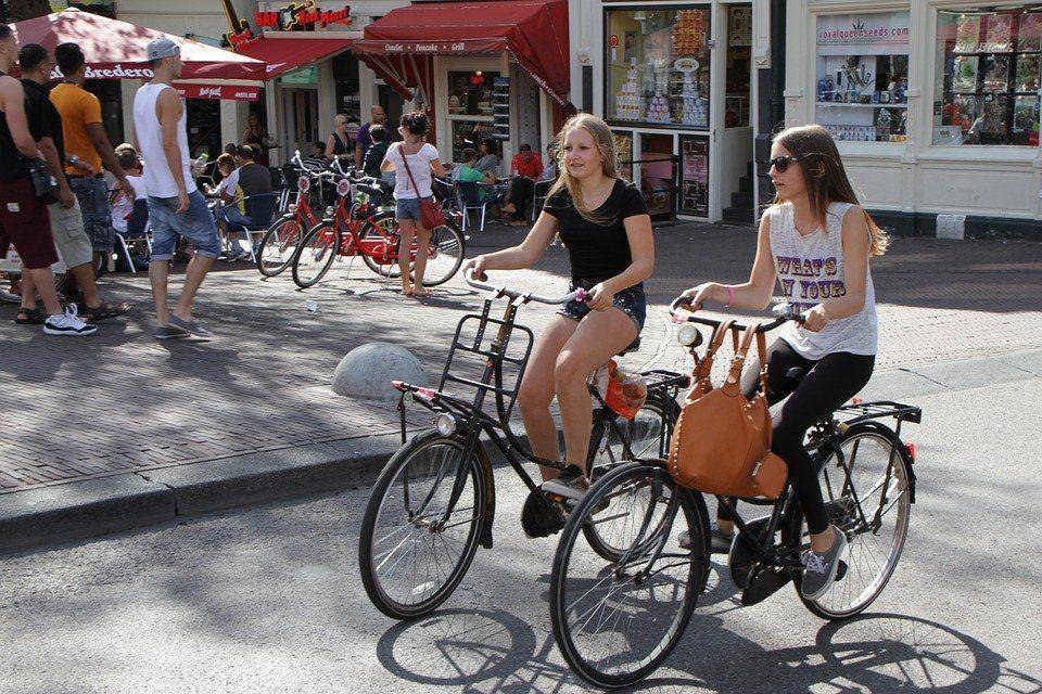 llustrasi bersepeda di Belanda (pixabay.com/1681551)