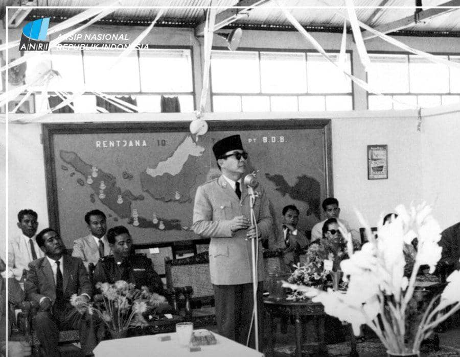Kegiatan Bung Karno. (Dok. Arsip Nasional Republik Indonesia)