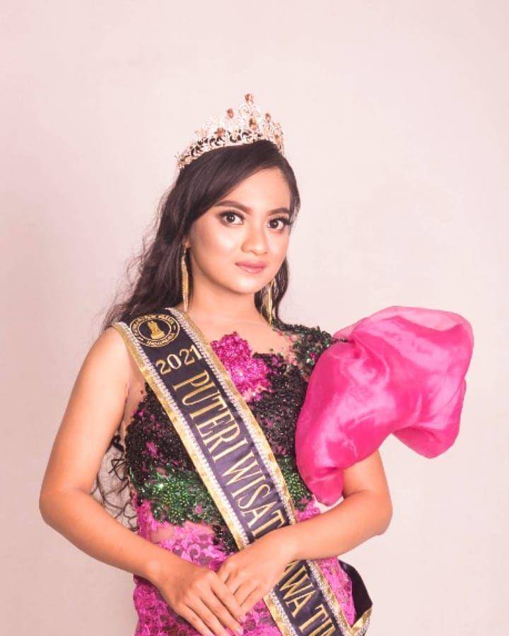 Arnelia Dwifauzi Novitasari (instagram.com/arnelia_dwi)