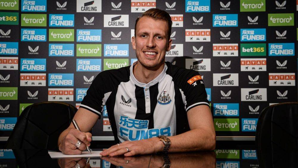 Dan Burn merupakan salah satu dari empat pemain yang ditebus dengan total Rp1,8 triliun oleh Newcastle pada bursa transfer musim dingin 2022. (nufc.co.uk)