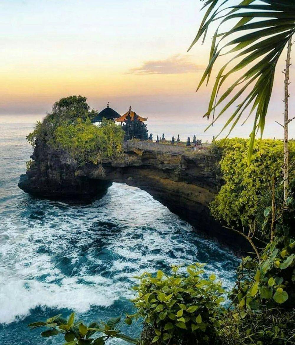 Tanah Lot (instagram.com/bali_best_driver)