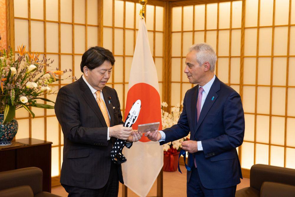 Dubes AS untuk Jepang Bertemu dengan Menlu Yoshimasa Hayashi