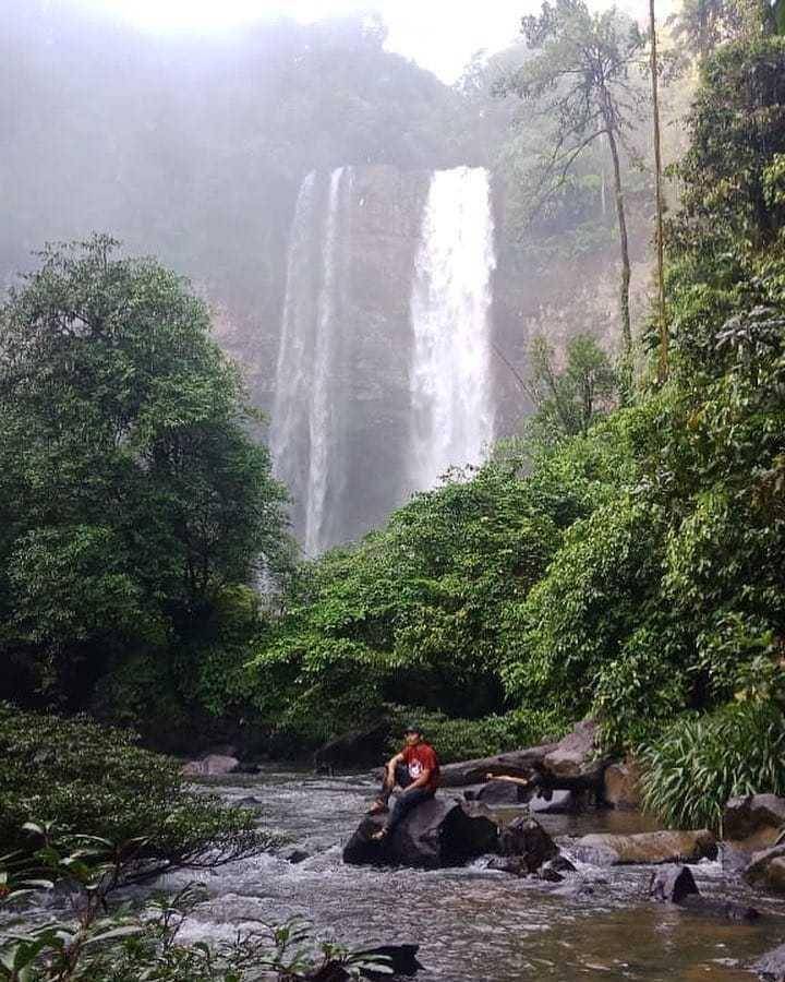 Air Terjun Riam Berawan (instagram.com/jejak.kalimantan)