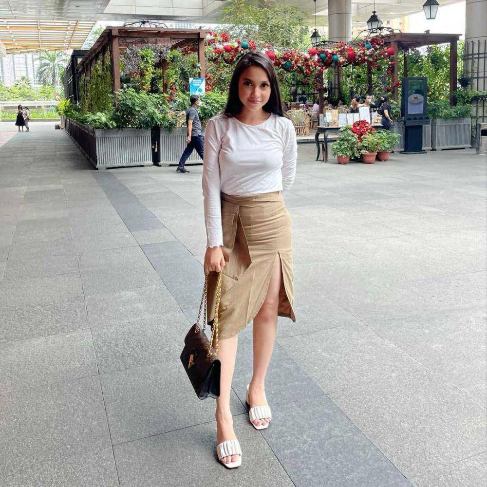 potret Anjani Dina (instagram.com/anjanidinavdw)
