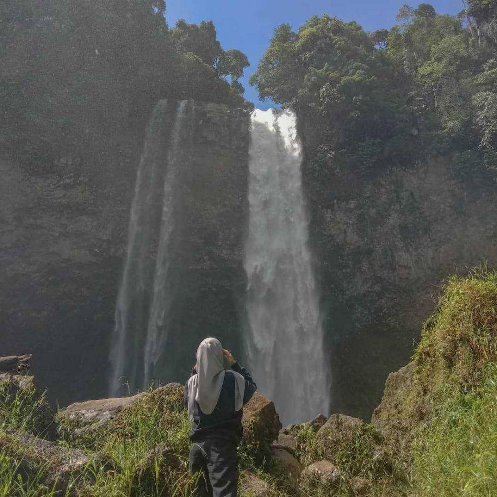 Air Terjun Riam Berawan (instagram.com/visit.kalimantan)