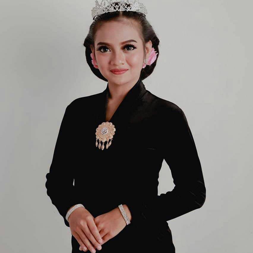 Arnelia Dwifauzi Novitasari (instagram.com/missglocalinternational_)