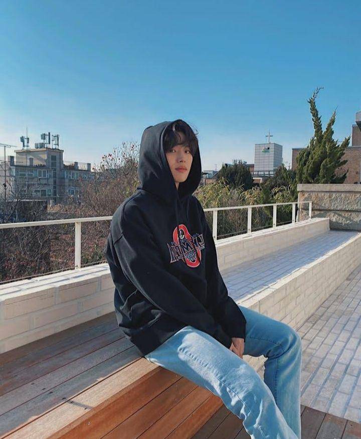 Yang Hong Seok Pentagon (instagram.com/_hongseokie)