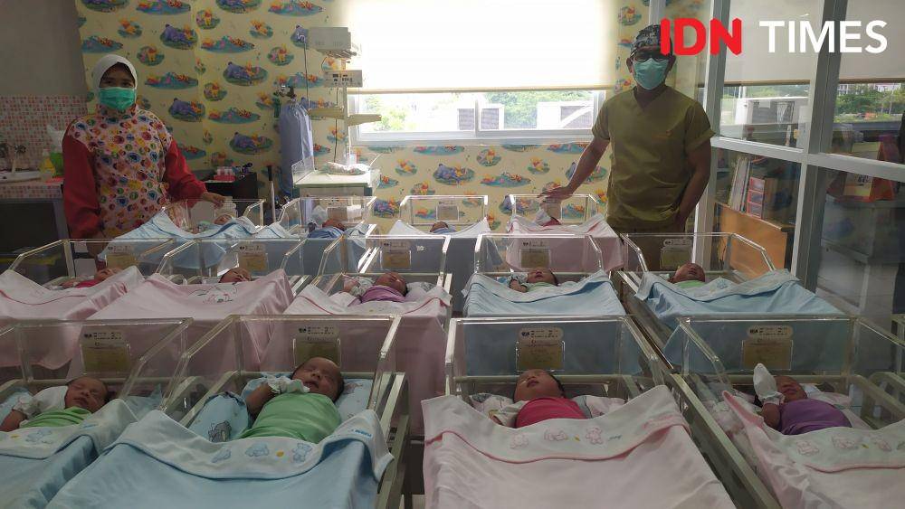 Bayi-bayi lahir tepat pada tanggal 2-2-2022 di RSIA Cahaya Bunda. (IDN Times/Wildan Ibnu)