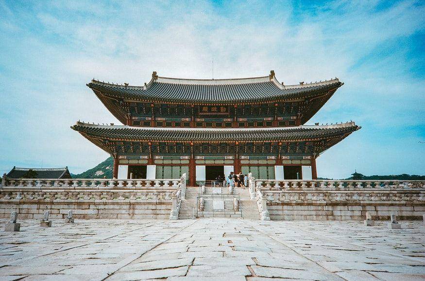 Istana Gyeongbokgung (unplash.com/Daniel Bernard)