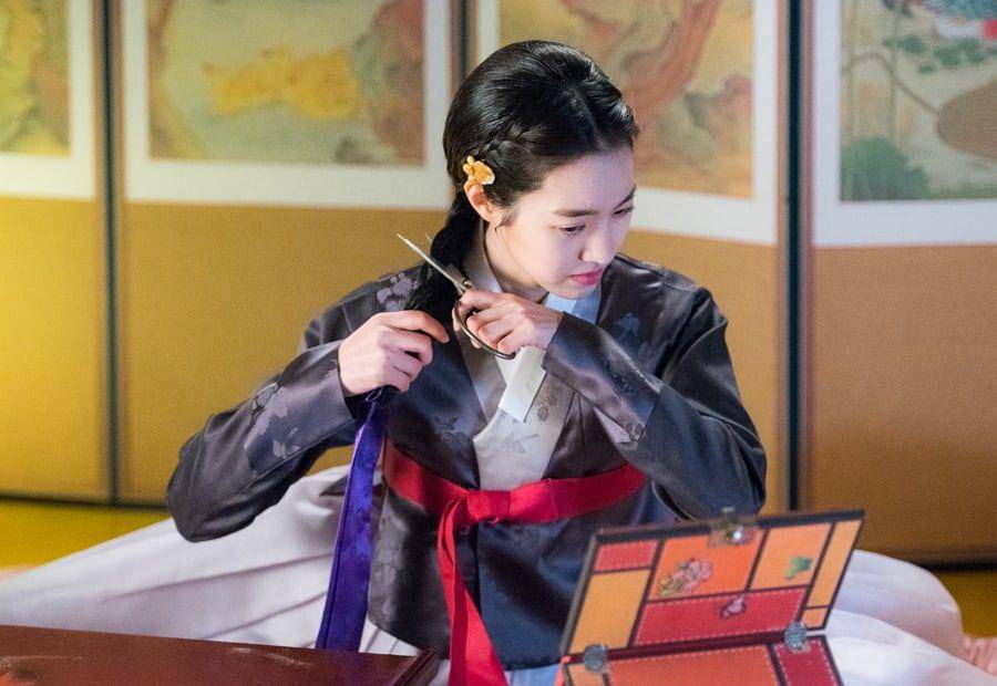 Jin Se Yeon sebagai Sung Ja Hyun (dok. TV Chosun/Grand Prince)