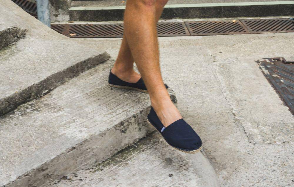 Espadrilles pria (unsplash.com/Big Dodzy)
