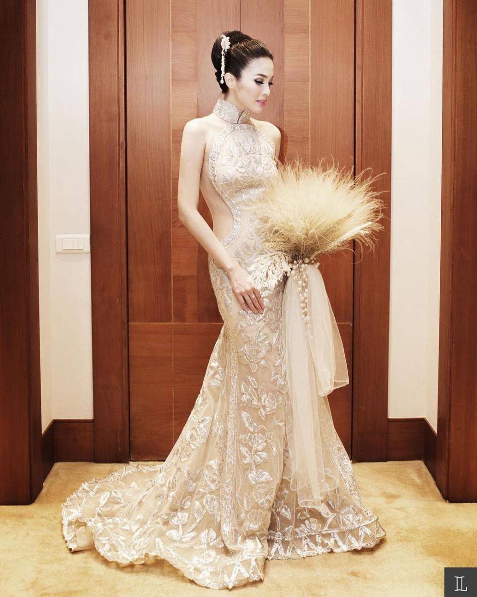 Baju Teapai Sandra Dewi (instagram.com/sandradewi88)