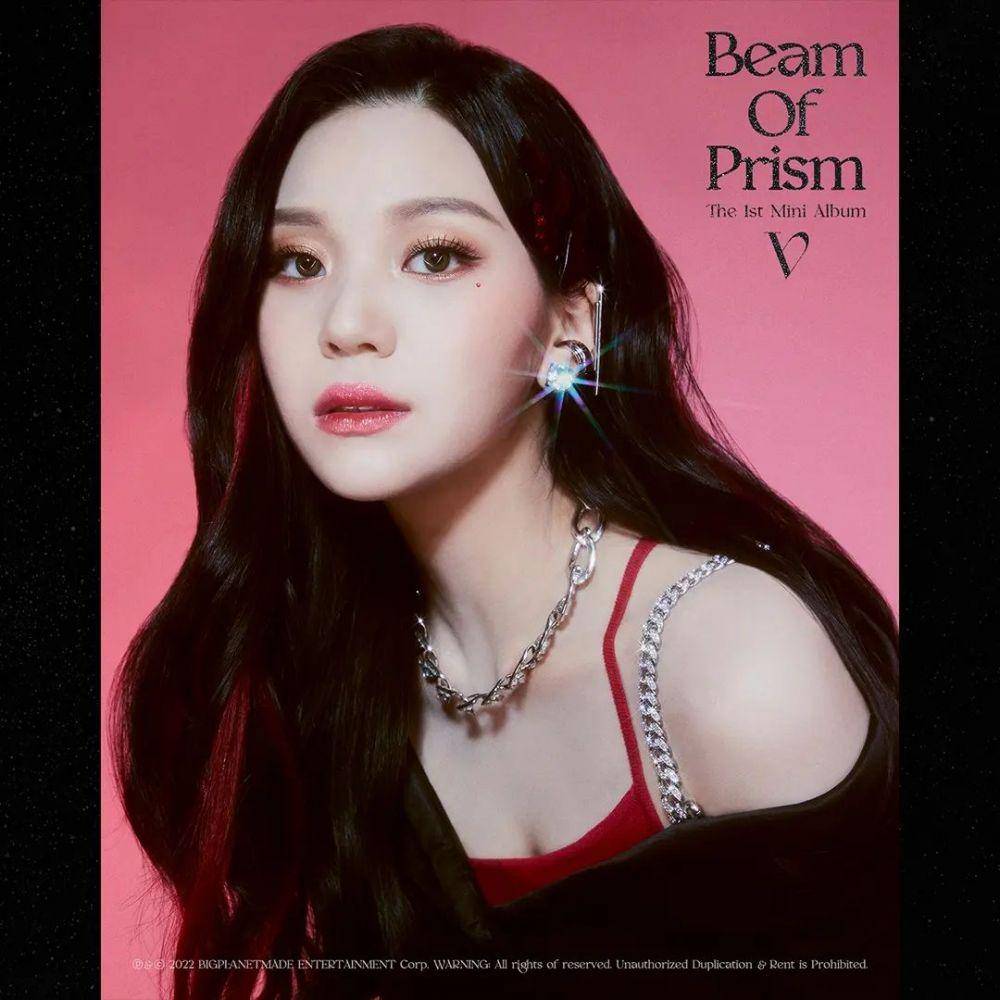 Umji di konsep foto 1st mini album VIVIZ bertajuk Beam of Prism (instagram.com/viviz_official)