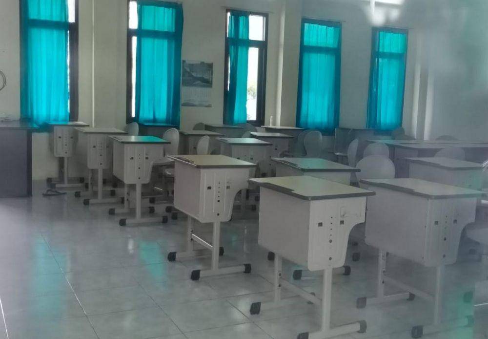 Suasana kelas di MAN Surabaya pascapuluhan siswa terkonfirmasi positif COVID-19. Dok. Istimewa