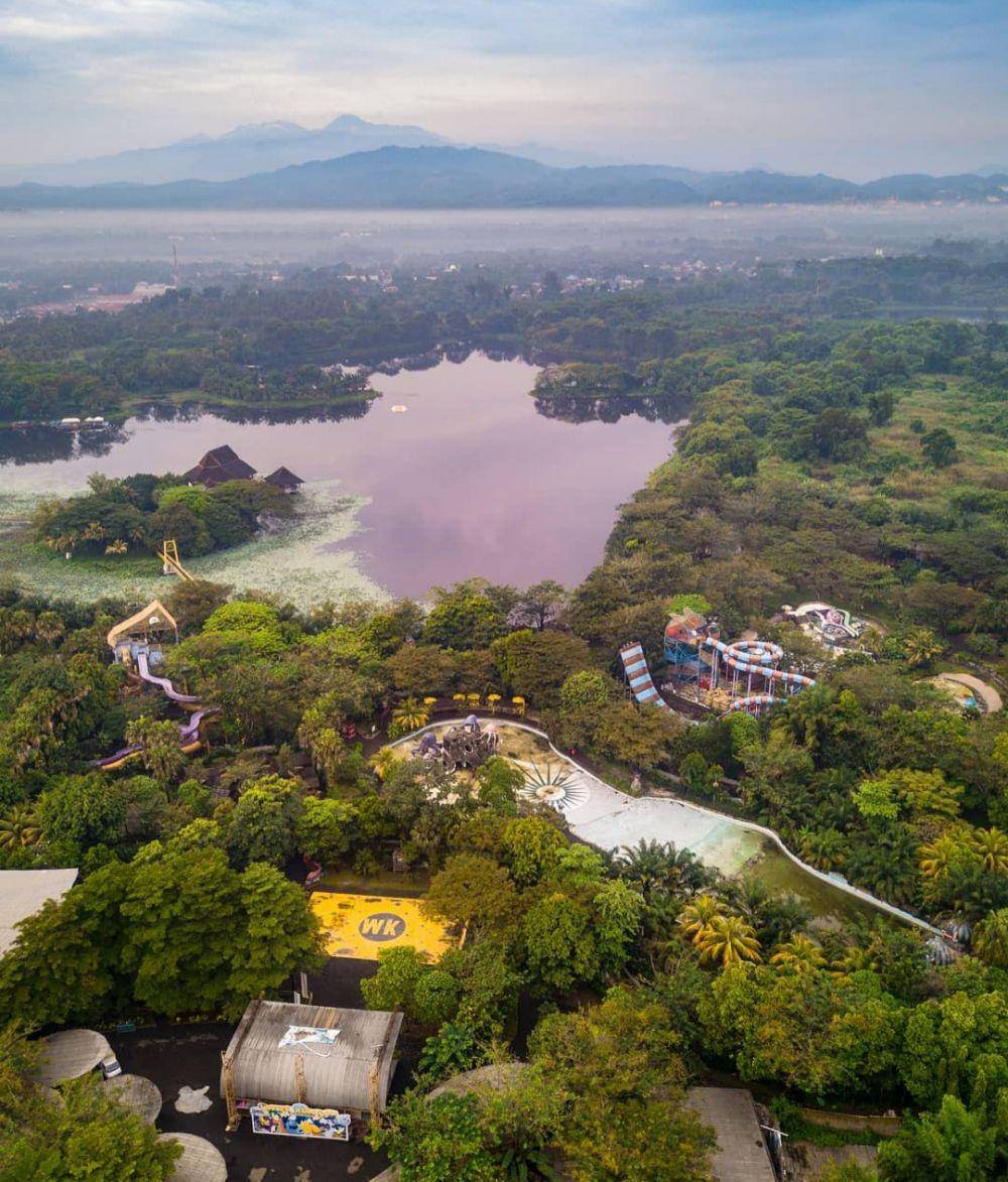 Water Kingdom Mekarsari (instagram.com/indrasutantoo)