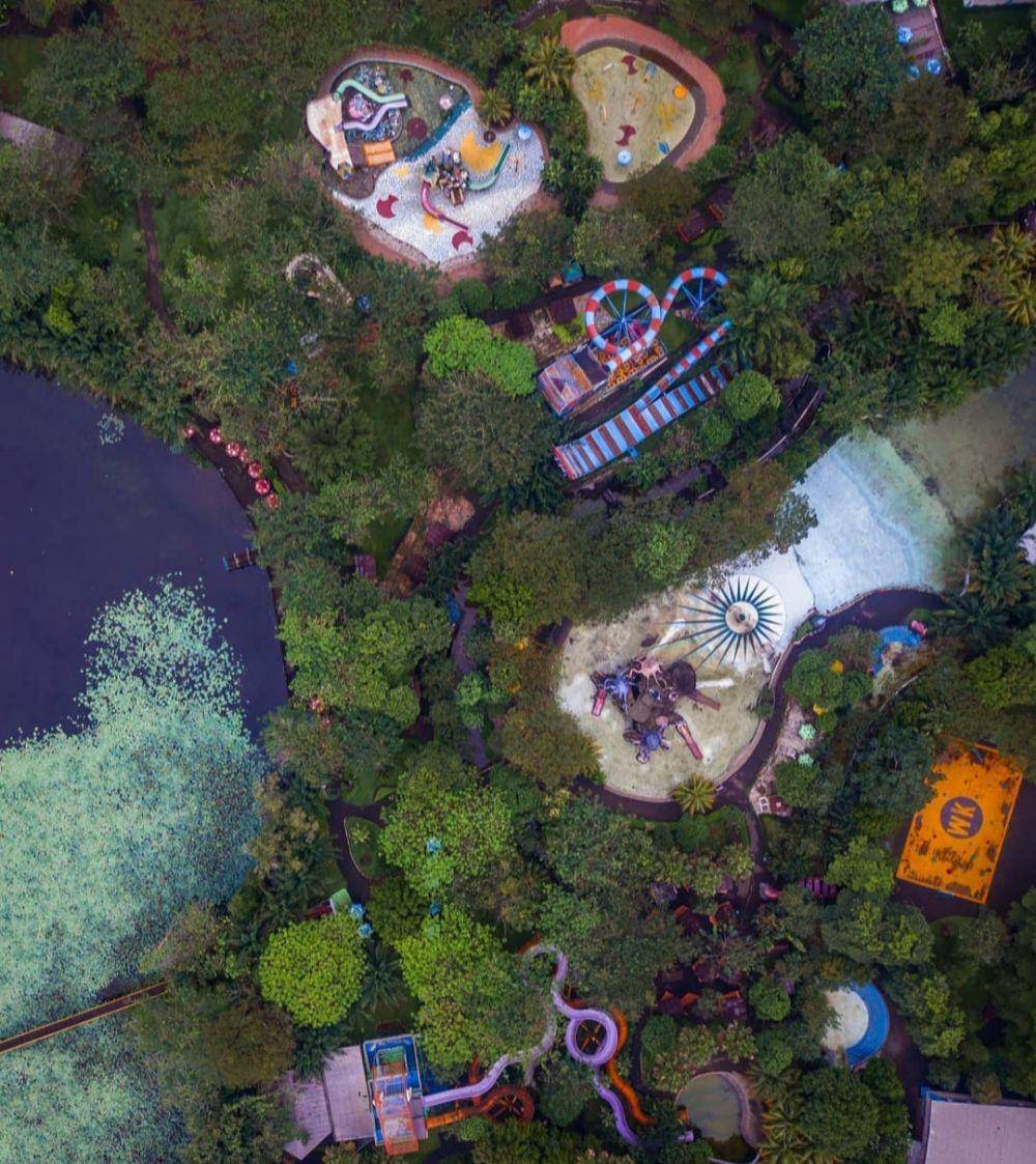 Water Kingdom Mekarsari (instagram.com/indrasutantoo)