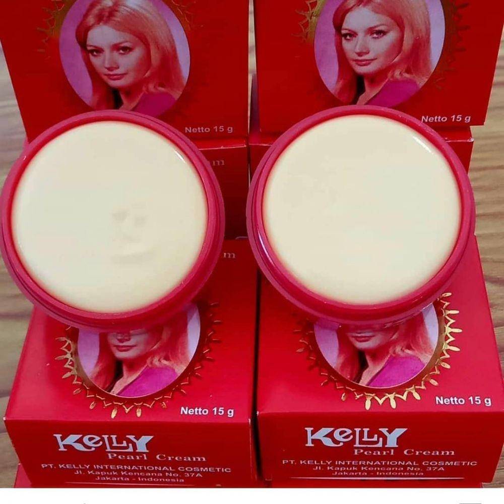 item makeup jadul (instagram.com/lollyberry_jogja)