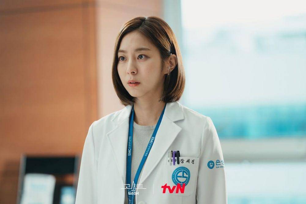 Uee di drama Korea Ghost Doctor. (instagram.com/tvn_drama)