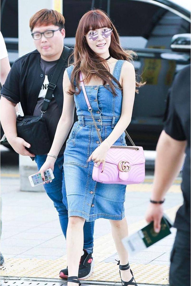 dress ala Tiffany SNSD (instagram.com/snsdoutfit)
