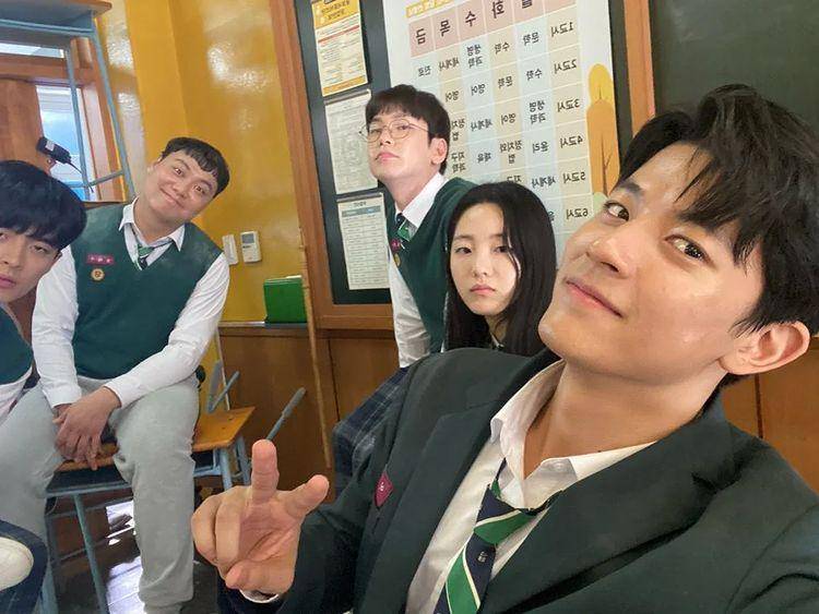 Park Solomon dan para cast All of Us Are Dead (instagram.com/tmdrbs782)