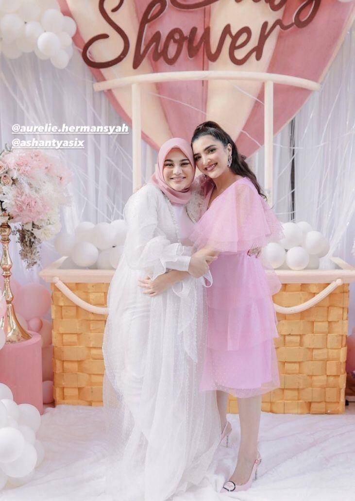 Babyshower aurel (Instagram.com/ashantya_ash)
