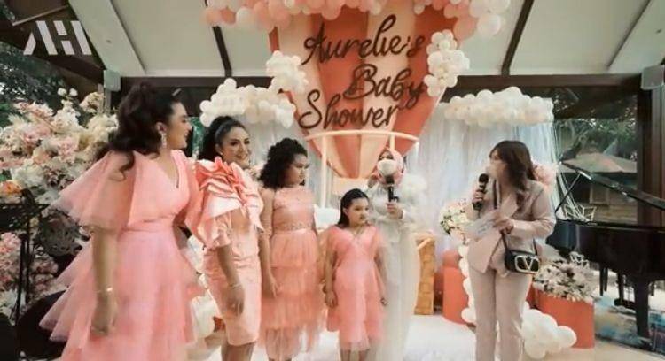 Babyshower aurel (Youtube.com/Ah)
