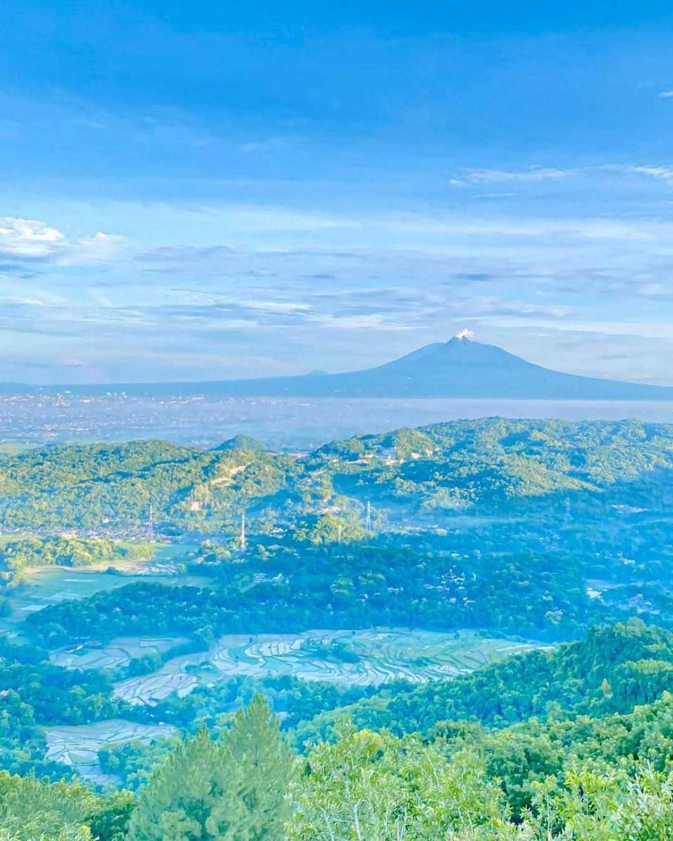 Puncak Becici (instagram.com/maulidahr)
