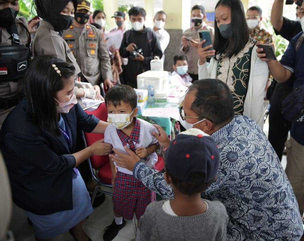 Makassar Road Show Vaksinasi Anak Usia 6-11 Tahun ke Seluruh Sekolah
