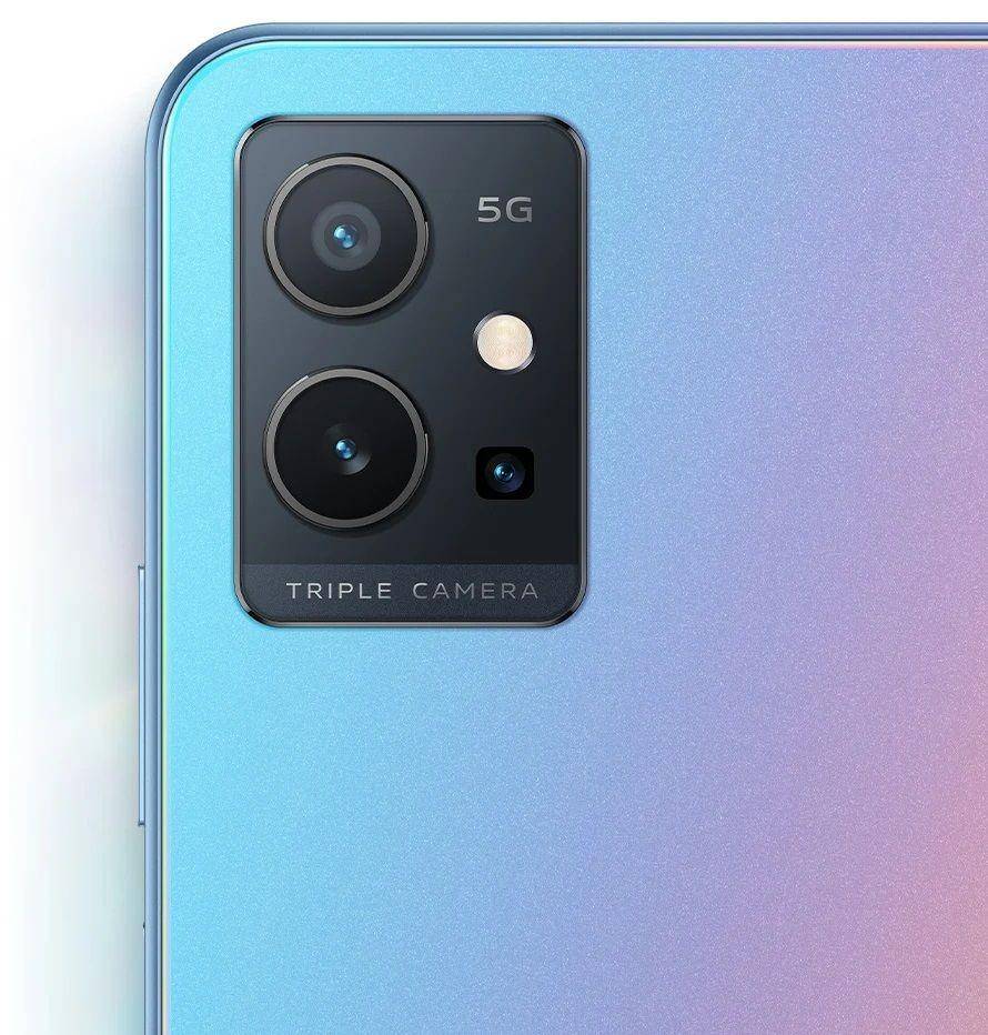 tiga lensa kamera belakang Y75 5G (vivo.com)