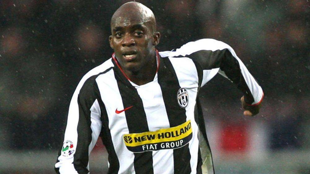 Mohamed Sissoko berseragam Juventus (skysports.com)