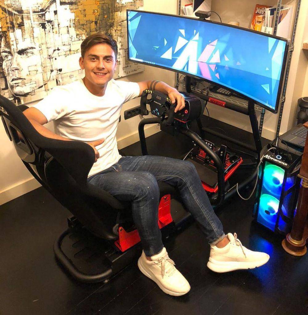 Gaya busana Paulo Dybala (instagram.com/paulodybala)
