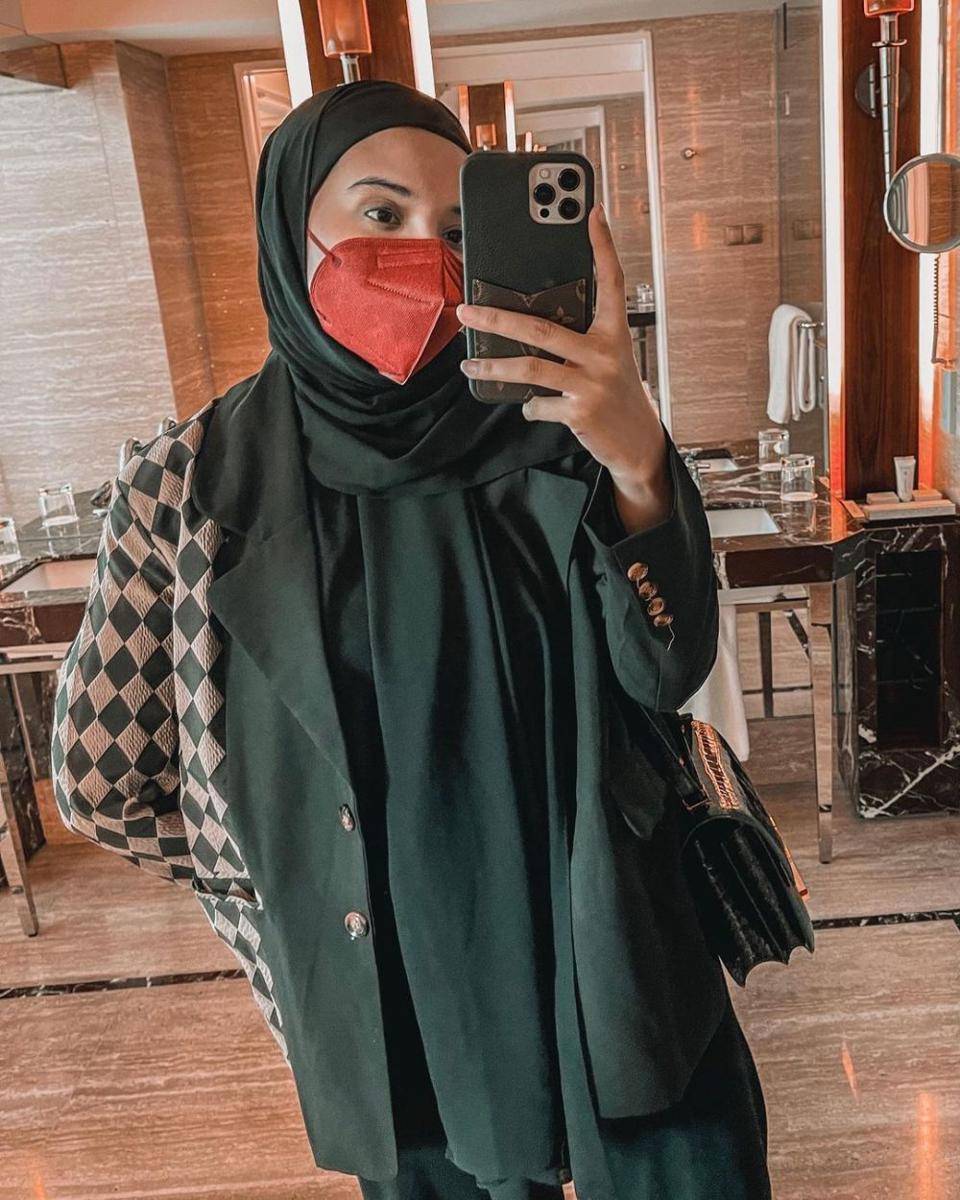 Zaskia Sungkar (instagram.com/zaskiasungkar15)