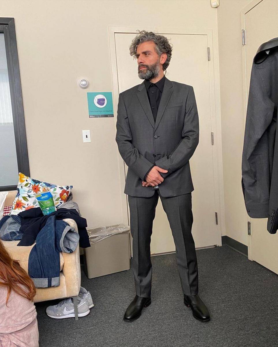 potret Oscar Isaac (instagram.com/miyakobellizzi)