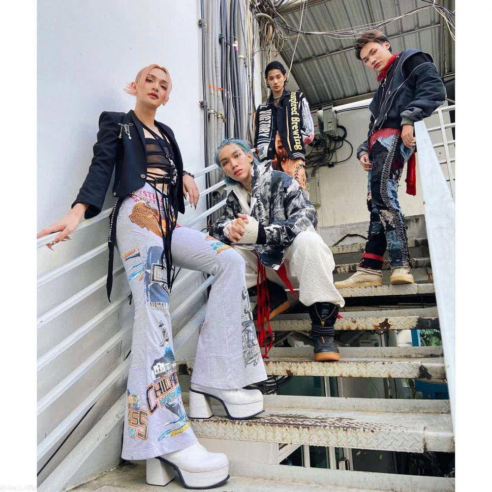 potret member 4MIX (instagram.com/4mix.offiacial.ks)