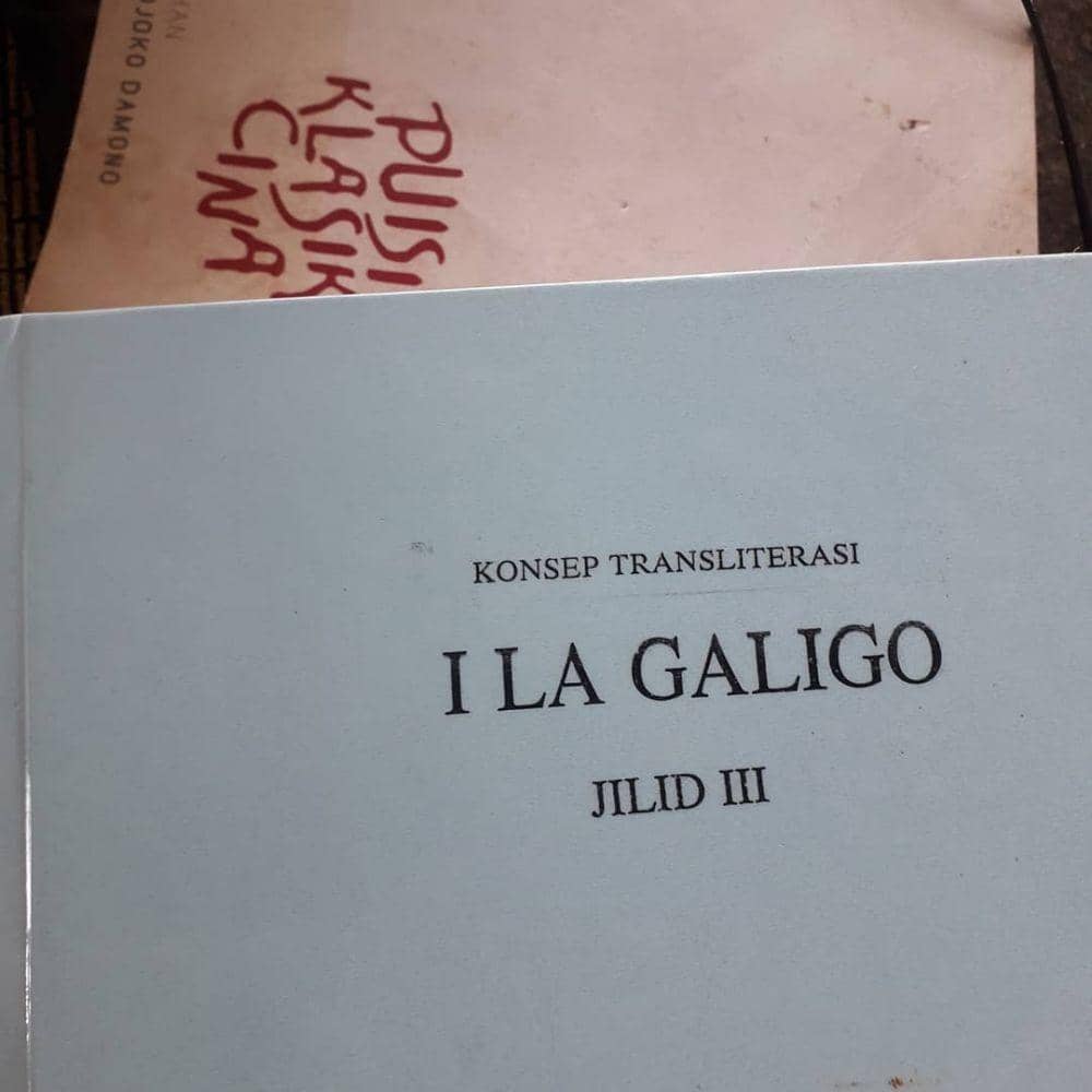 Transliterasi naskah I La Galigo NBG 188 yang jadi salah satu sumber buku "Romansa Purba di Stanza I La Galigo". (Dok. Alvin Setiawan)