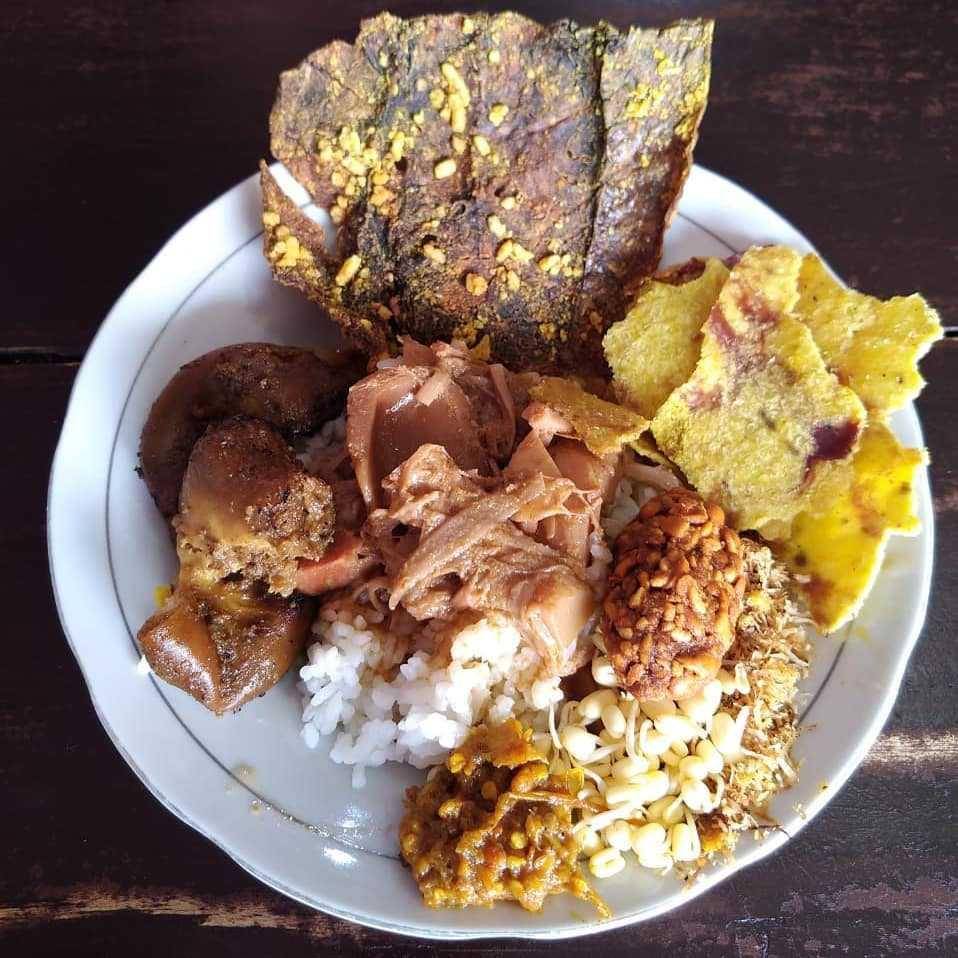 nasi buk (instagram.com/tina_linggawan)