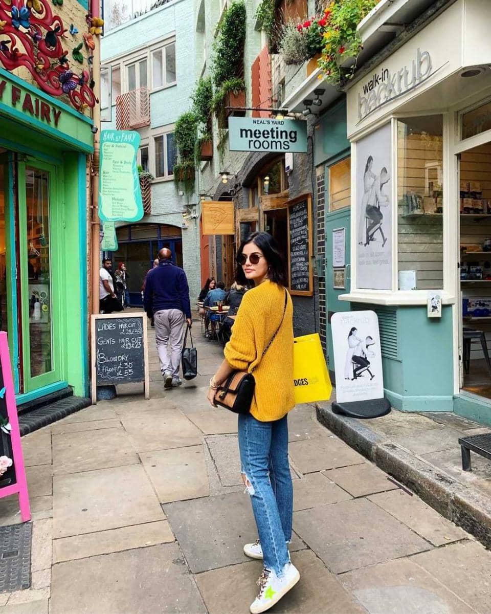 ide OOTD ala Lucy Hale (instagram.com/lucyhale)