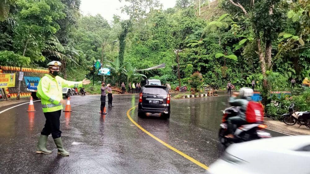 Video Luapan Air Sempat Viral, Jalinbar Tanggamus kembali Normal
