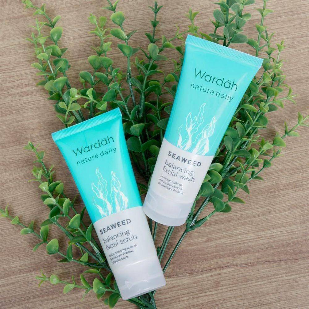 rekomendasi face scrub (instagram.com/wardahbeauty)