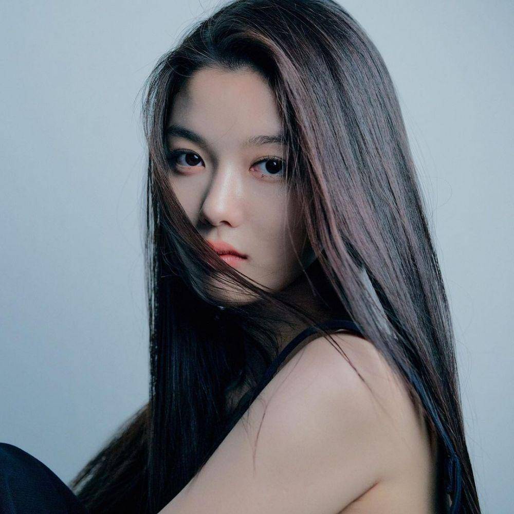 Kim Yoo Jung (instagram.com/you_r_love)