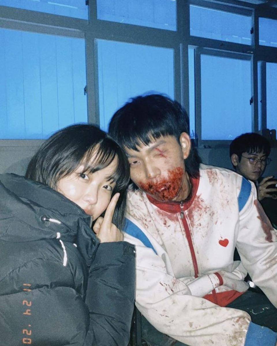 Yoo In Soo bareng pemeran All of Us Are Dead (instagram.com/k.a_innsoo)