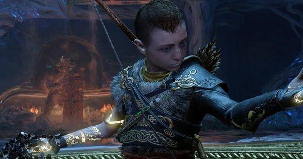 Rune di tubuh Atreus aktif setelah memegang Unity Stone ( Dok. Santa Monica Studio / God of War )
