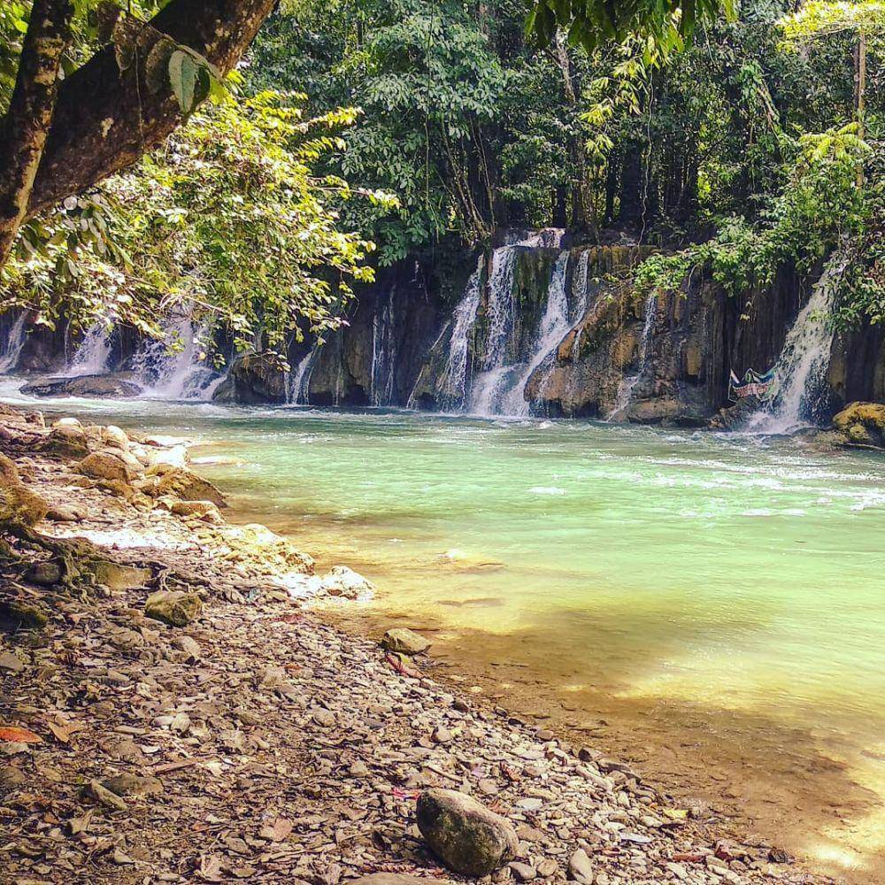 potret Air Terjun Tetewa (instagram.com/bajalanadventure)