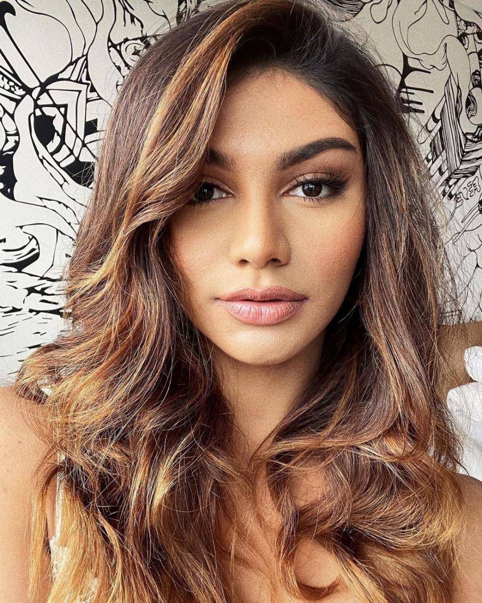 Jihane Almira (instagram.com/jihanealmira)