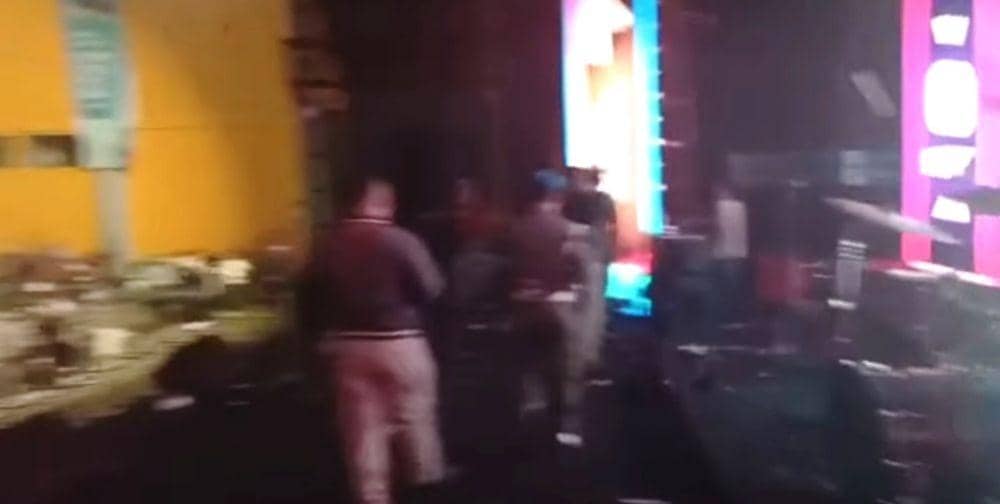 Tangkapan layar video pembubaran konser musik di Gedung CCC Makassar. / Istimewa