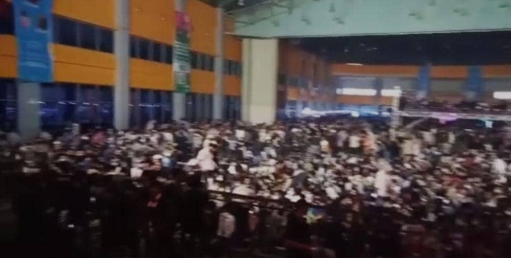 Tangkapan layar video pembubaran konser musik di Gedung CCC Makassar. / Istimewa