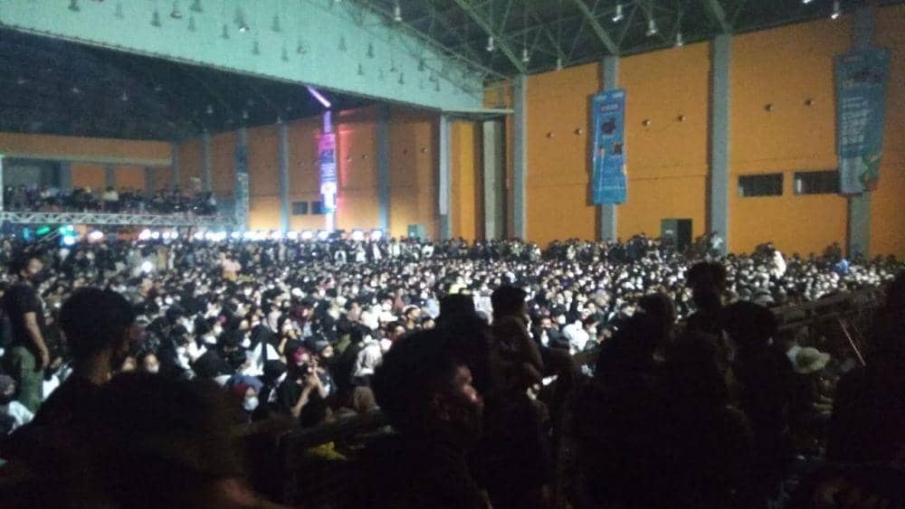 Tangkapan layar video pembubaran konser musik di Gedung CCC Makassar. / Istimewa